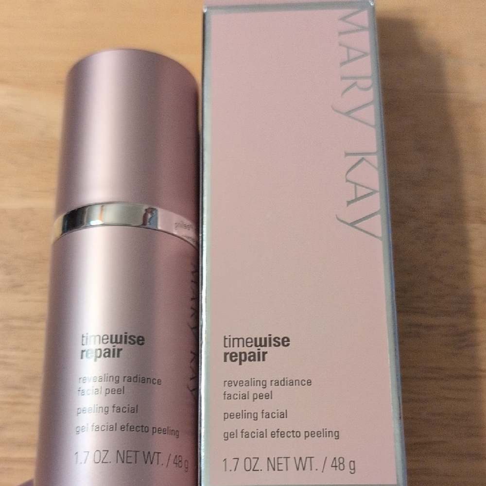 NWT Mary Kay Timewise Repair- Revealing Radiance Facial Peel -